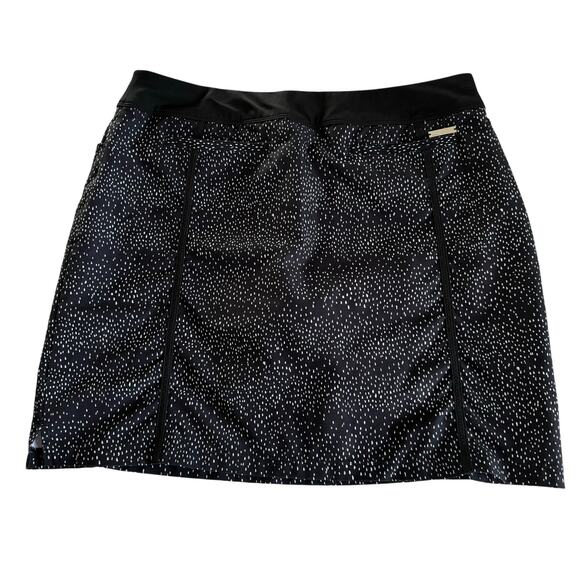 Adidas Women’s Black and White Golf Skirt Line with Shorts Size Medium - Picture 8 of 9